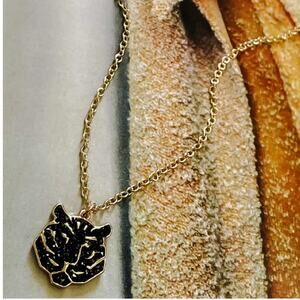 GO GET 'EM TIGER PENDANT NECKLACE